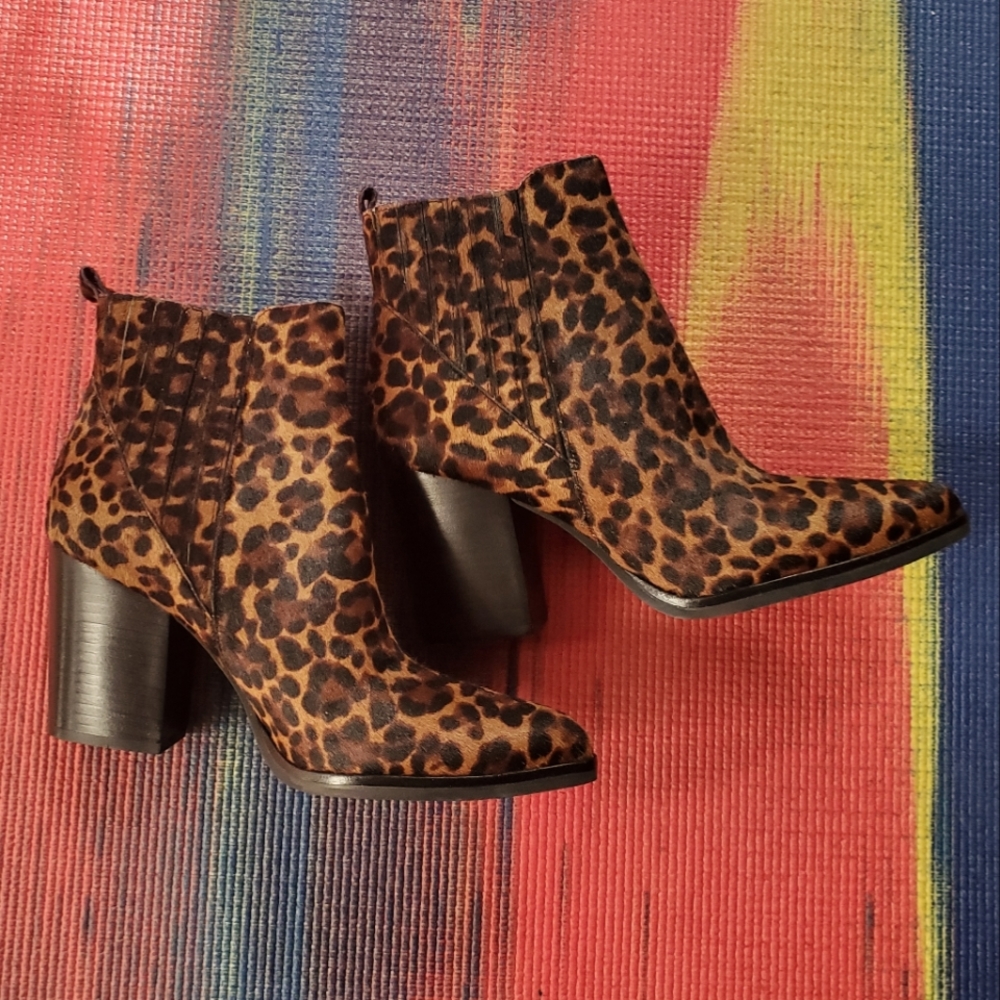 NWOB Marc Fisher Leopard Booties- 8